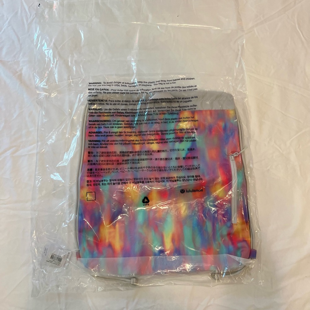 lululemon Multicolor Drawstring Backpack - NWT - Picture 5 of 5